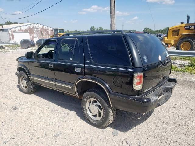 Photo 3 from auction – 2000 CHEVROLET BLAZER with VIN 1GNDT13W8Y2208441