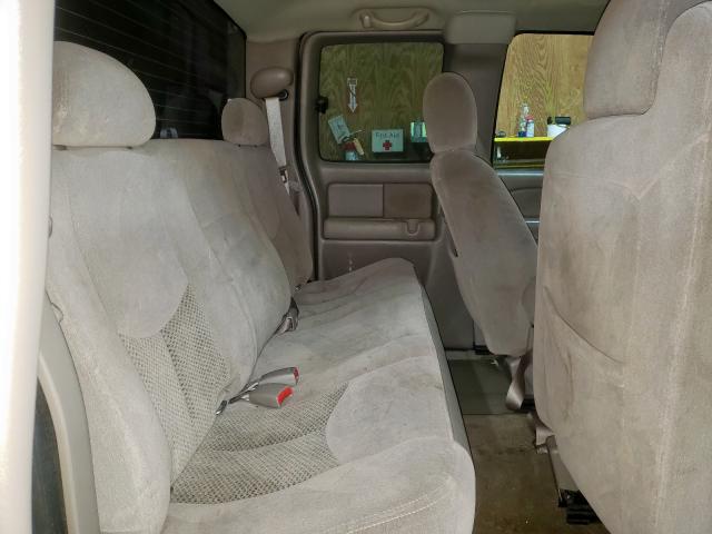 Photo 6 from auction – 2005 CHEVROLET SILVERADO with VIN 1GCEK19B05E168015