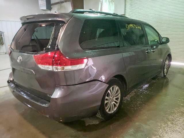 Photo 4 from auction – 2011 TOYOTA SIENNA XLE with VIN 5TDYK3DC8BS154622