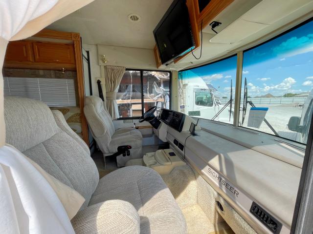 Photo 5 from auction – 2003 WINNEBAGO WINNEBAGO with VIN 1FCMF53S930A01498