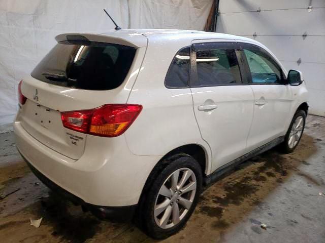 Photo 4 from auction – 2015 MITSUBISHI OUTLANDER with VIN 4A4AR3AW8FE043472
