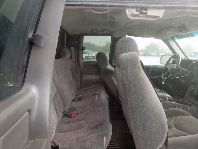Photo 6 from auction – 2005 CHEVROLET SILVERADO with VIN 1GCHK29U15E215850