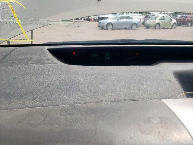 Photo 8 from auction – 2005 TOYOTA PRIUS with VIN JTDKB20U853067114