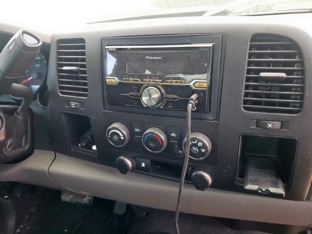 Photo 9 from auction – 2010 CHEVROLET SILVERADO with VIN 1GCPCPEX7AZ218731