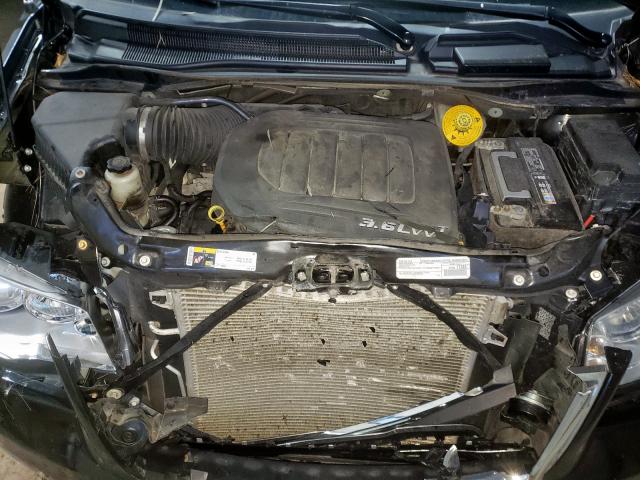 Photo 7 from auction – 2015 CHRYSLER TOWN & COU with VIN 2C4RC1CG5FR756340