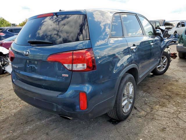 Photo 4 from auction – 2015 KIA SORENTO LX with VIN 5XYKTCA60FG552394