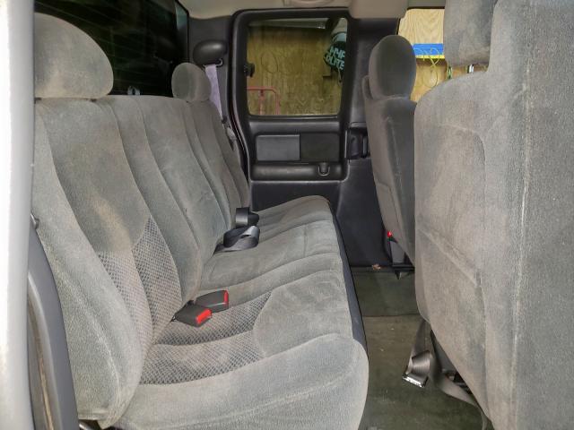 Photo 6 from auction – 2004 CHEVROLET SILVERADO with VIN 1GCEK19T54E196660