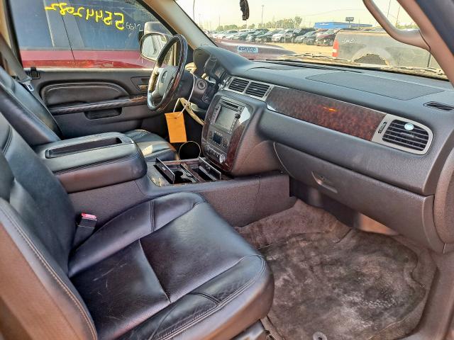Photo 5 from auction – 2010 GMC YUKON DENA with VIN 1GKUKEEF3AR165368