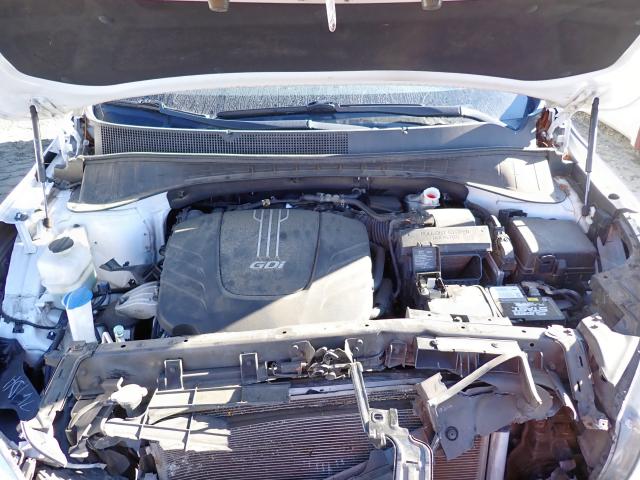 Photo 7 from auction – 2018 KIA SORENTO LX with VIN 5XYPGDA52JG374293