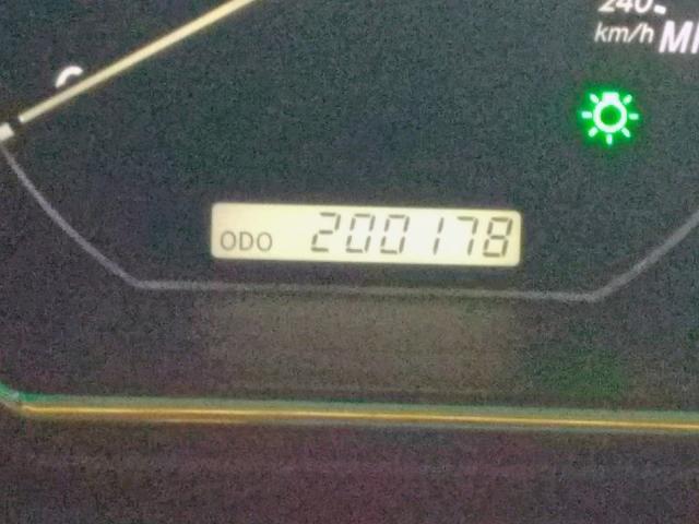 Photo 8 from auction – 2004 LEXUS RX 330 with VIN JTJHA31U040059104