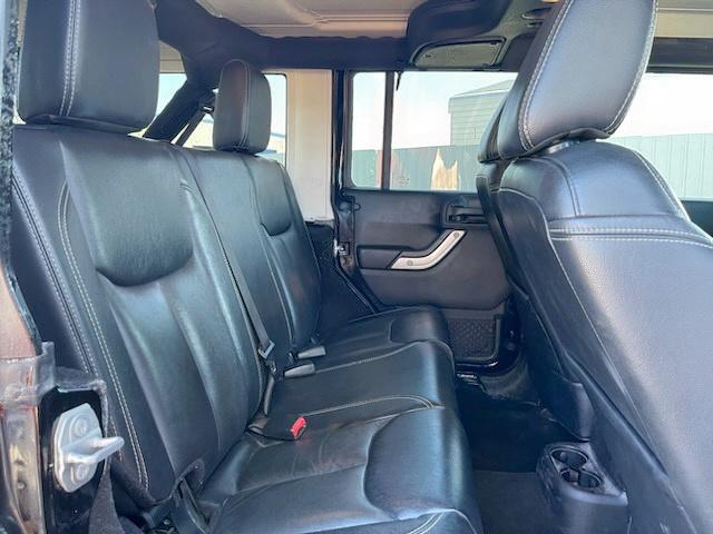 Photo 6 from auction – 2016 JEEP WRANGLER U with VIN 1C4BJWFG8GL229645