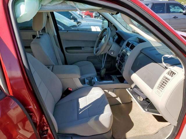 Photo 5 from auction – 2011 FORD ESCAPE XLT with VIN 1FMCU0DG6BKA04498