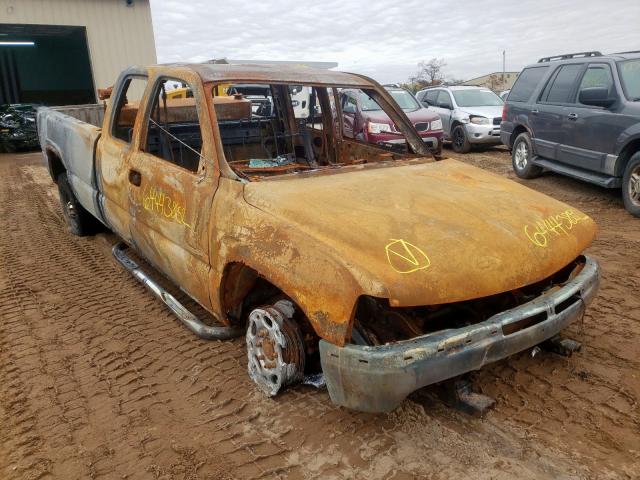 CHEVROLET SILVERADO 2000 with VIN 1GCGK29U1YE353162 - Photo from auction