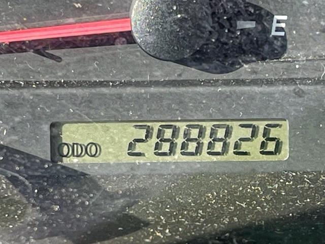 Photo 8 from auction – 2003 TOYOTA CAMRY LE with VIN 4T1BF32K33U043358
