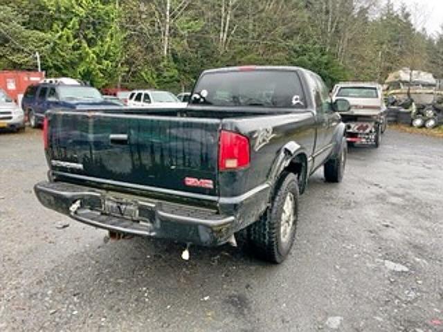 Photo 4 from auction – 2003 GMC SONOMA with VIN 1GTCT19X438278397