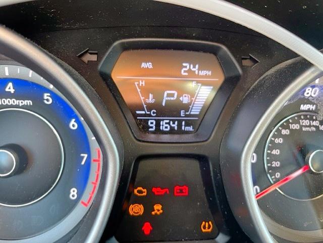 Photo 8 from auction – 2014 HYUNDAI ELANTRA SE with VIN KMHDH4AEXEU136871