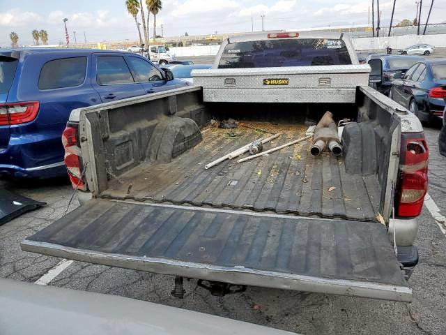 Photo 6 from auction – 2006 CHEVROLET SILVERADO with VIN 1GCEC14Z56Z287562