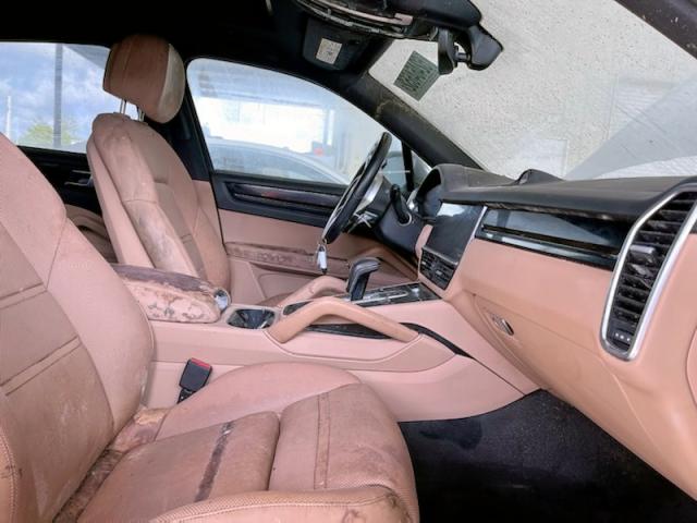 Photo 5 from auction – 2019 PORSCHE CAYENNE with VIN WP1AA2AY4KDA11532