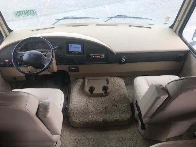Photo 5 from auction – 2013 WINNEBAGO VISTA with VIN 1F64F5DY1D0A13555