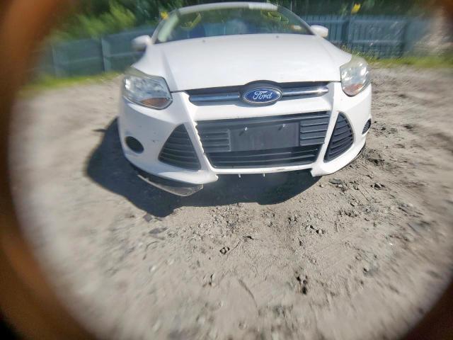 Photo 9 from auction – 2013 FORD FOCUS SE with VIN 1FADP3F22DL308126