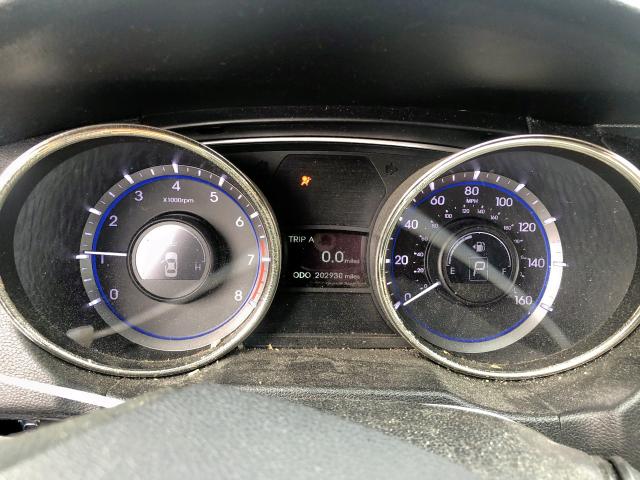 Photo 8 from auction – 2012 HYUNDAI SONATA SE with VIN 5NPEC4AC7CH343165