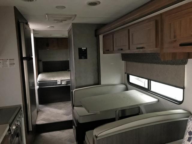 Photo 6 from auction – 2021 WILDWOOD SUNSEEKER with VIN 1FDXE4FN8MDC02573