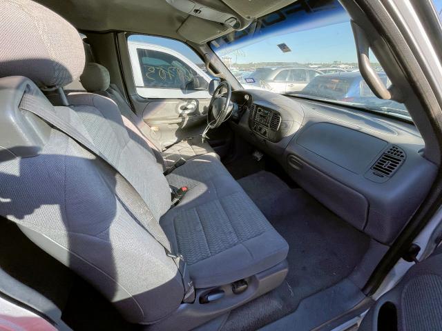 Photo 5 from auction – 2002 FORD F150 with VIN 1FTRX07W12KA04532