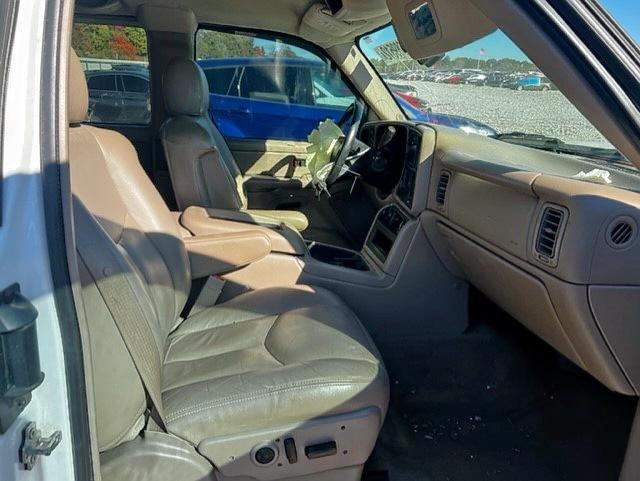Photo 5 from auction – 2005 CHEVROLET SILVERADO with VIN 1GCEK19B55Z108515