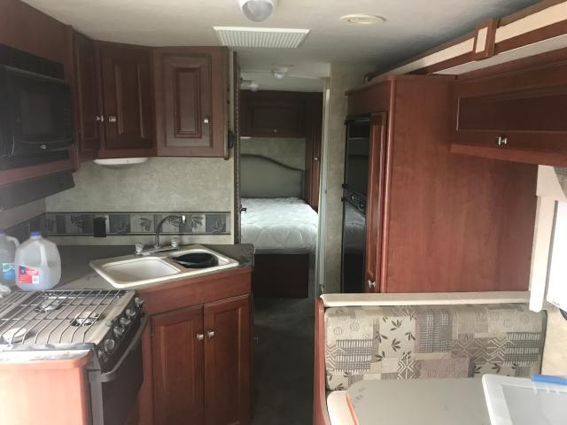 Photo 6 from auction – 2013 WINNEBAGO VISTA with VIN 1F64F5DY1D0A13555