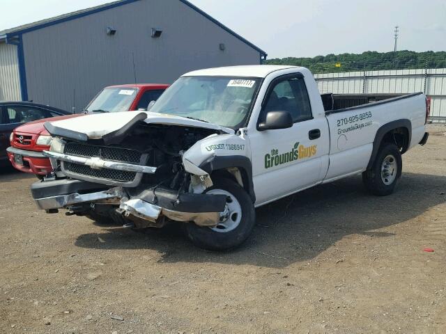 Photo 2 from auction – 2004 CHEVROLET SILVERADO with VIN 1GCHC24U74E152837