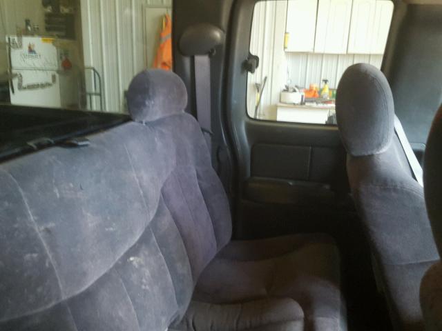 Photo 6 from auction – 2001 CHEVROLET SILVERADO with VIN 2GCEC19T411391613