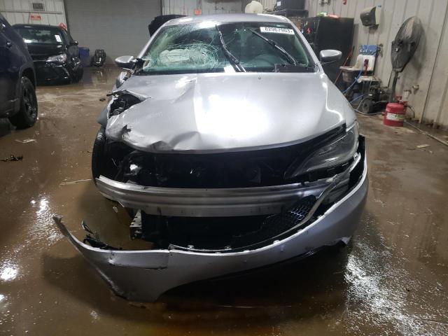 Photo 5 from auction – 2016 CHRYSLER 200 LIMITE with VIN 1C3CCCAB1GN137682