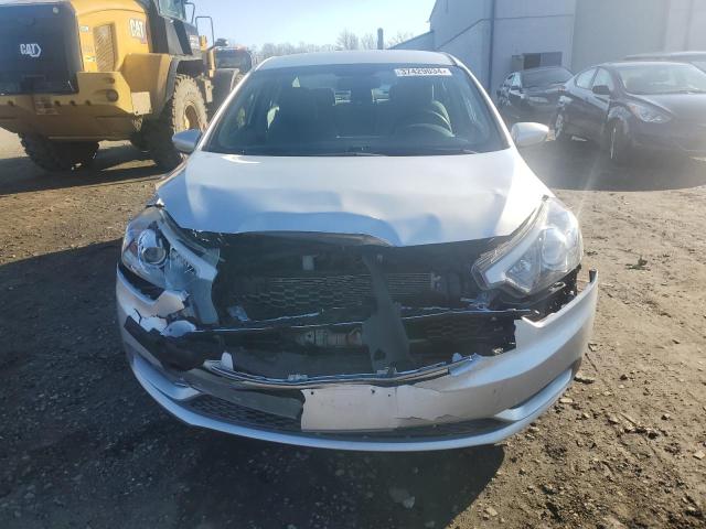 Photo 5 from auction – 2015 KIA FORTE LX with VIN KNAFK4A64F5308876