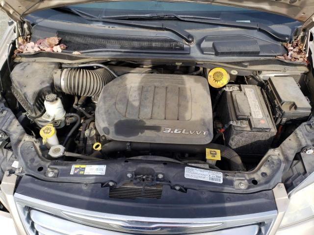 Photo 11 from auction – 2014 CHRYSLER TOWN & COU with VIN 2C4RC1BGXER165792