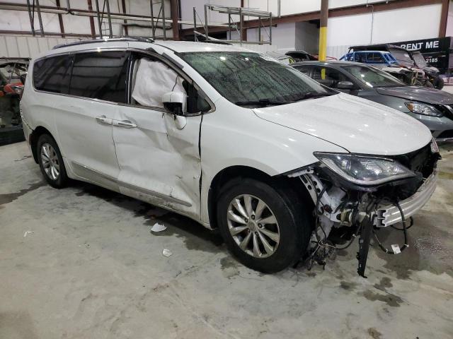 Photo 4 from auction – 2019 CHRYSLER PACIFICA T with VIN 2C4RC1BG1KR555157