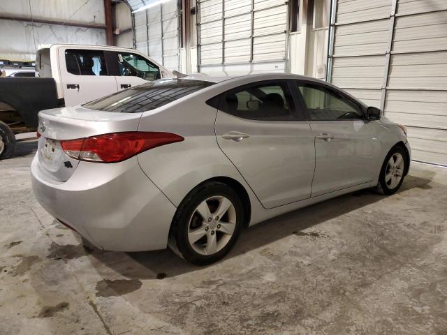 Photo 3 from auction – 2013 HYUNDAI ELANTRA GL with VIN 5NPDH4AE1DH447702
