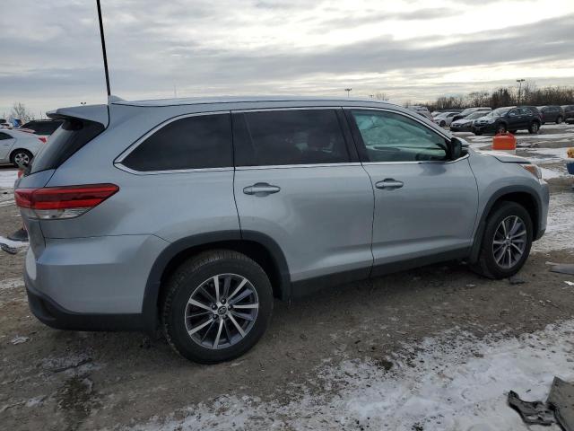 Photo 3 from auction – 2019 TOYOTA HIGHLANDER with VIN 5TDJZRFH4KS577030