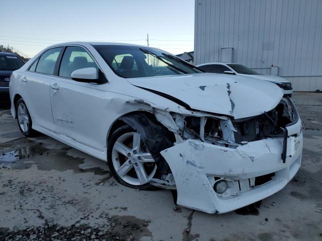 Photo 4 from auction – 2014 TOYOTA CAMRY L with VIN 4T1BF1FK2EU742093