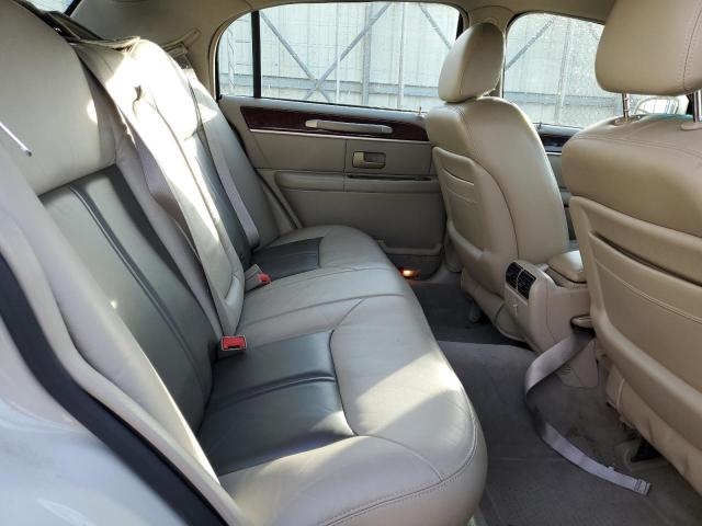 Photo 10 from auction – 2004 LINCOLN TOWN CAR U with VIN 1LNHM83W84Y641759