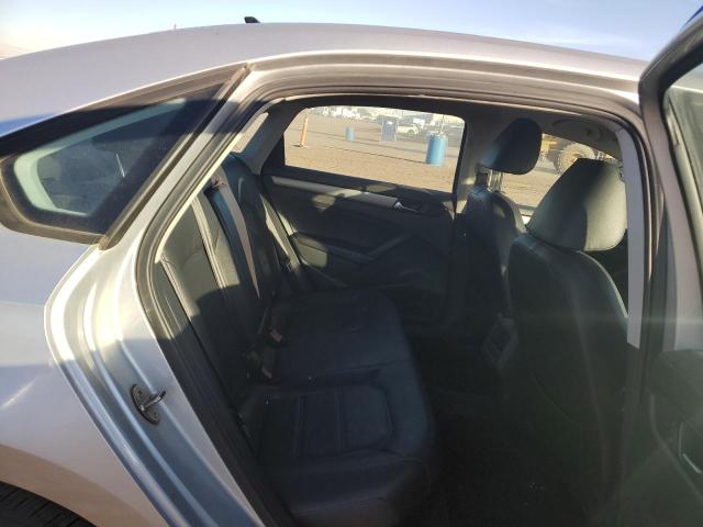 Photo 10 from auction – 2015 VOLKSWAGEN PASSAT S with VIN 1VWAT7A35FC034405