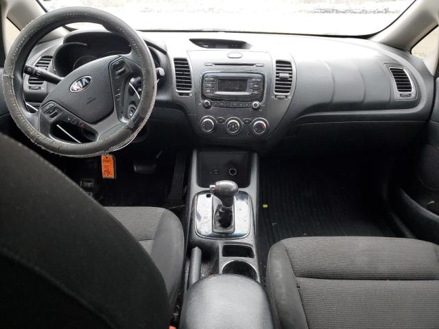 Photo 8 from auction – 2017 KIA FORTE LX with VIN 3KPFK4A7XHE075766