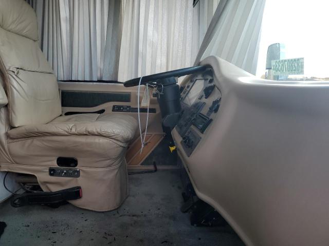 Photo 5 from auction – 1999 FREIGHTLINER CHASSIS X with VIN 4UZ6XJCA0XCA93321