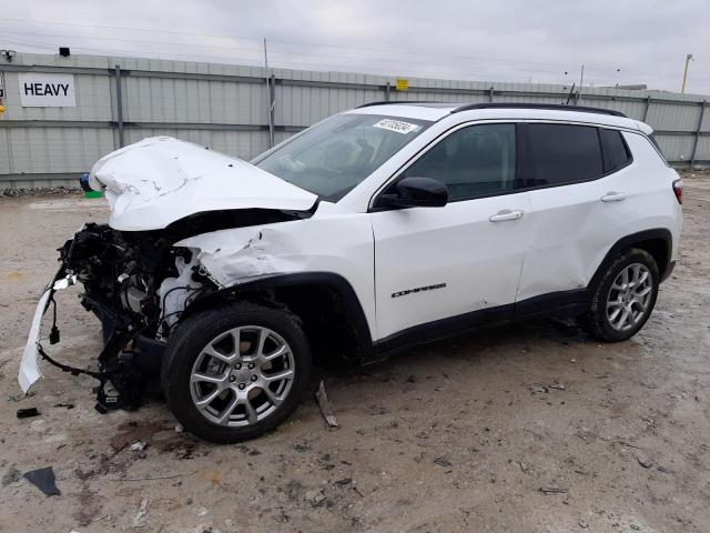 JEEP COMPASS 2022 with VIN 3C4NJDFB0NT200339 - Photo from auction