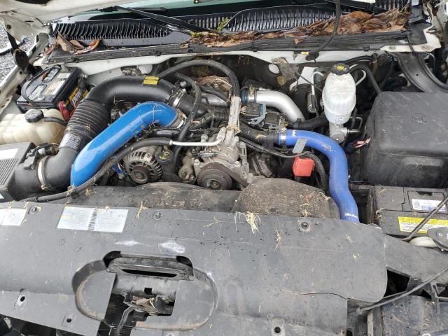 Photo 11 from auction – 2005 CHEVROLET SILVERADO with VIN 1GCHK23245F836985