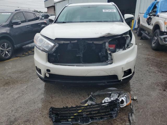 Photo 5 from auction – 2016 TOYOTA HIGHLANDER with VIN 5TDKKRFH2GS502343