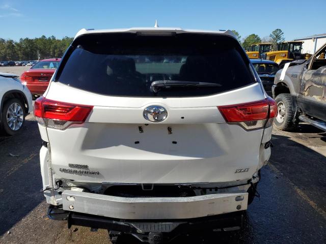 Photo 6 from auction – 2018 TOYOTA HIGHLANDER with VIN 5TDKZRFH8JS271709