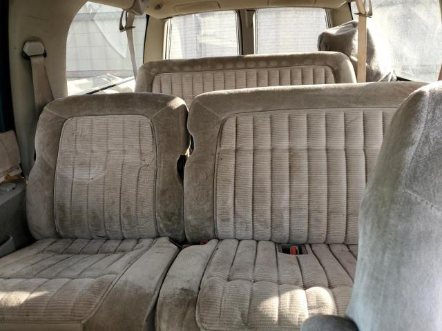 Photo 10 from auction – 1997 CHEVROLET SUBURBAN with VIN 1GKFK16K9PJ740271
