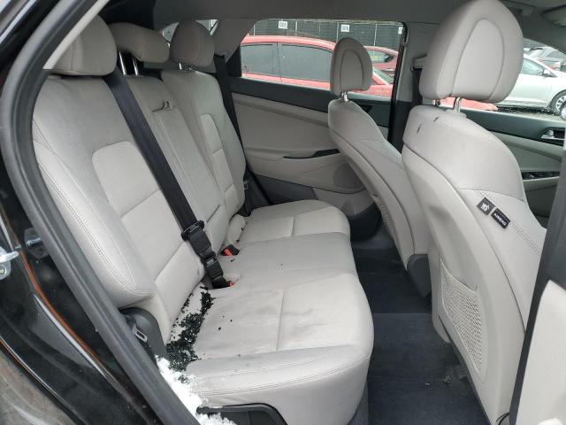 Photo 11 from auction – 2017 HYUNDAI TUCSON LIM with VIN KM8J3CA43HU535046