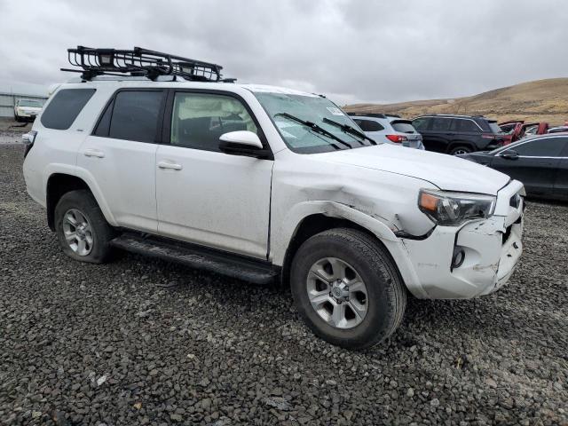 Photo 4 from auction – 2014 TOYOTA 4RUNNER SR with VIN JTEBU5JR3E5152495