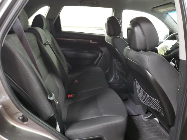 Photo 10 from auction – 2014 KIA SORENTO LX with VIN 5XYKT3A61EG528748